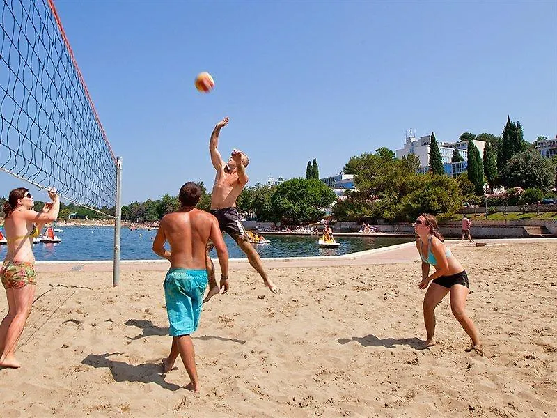 Apartments Astra Plava Laguna Croatia